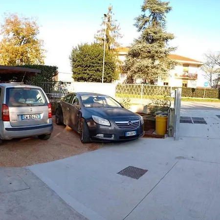 Bella Locazione Turistica Bed & Breakfast *